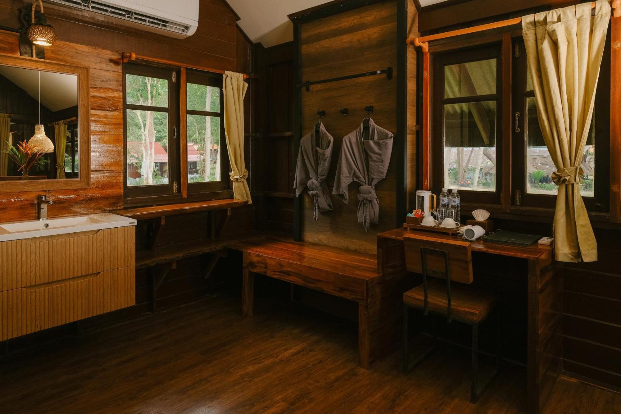 Joy Bungalow Resort And Restaurant Ко Джам Екстериор снимка