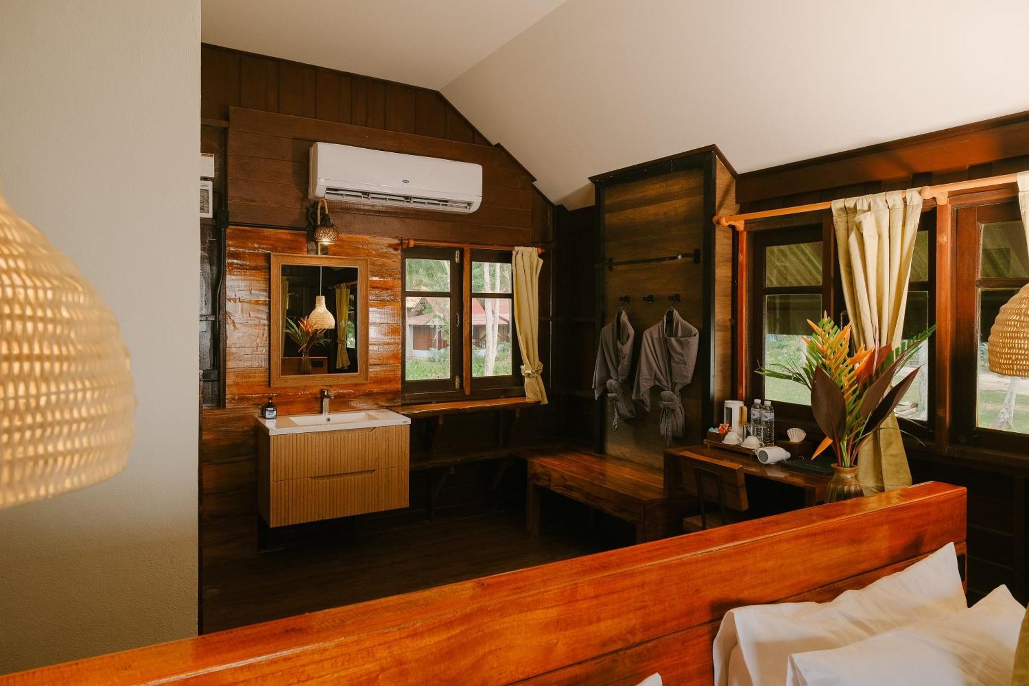 Joy Bungalow Resort And Restaurant Ко Джам Екстериор снимка